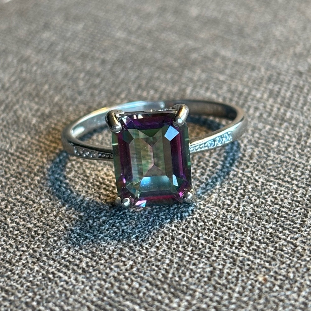 NEW Rainbow Purple and Green Mystic Topaz Sterling Silver Ring Sz 8 Emerald Cut